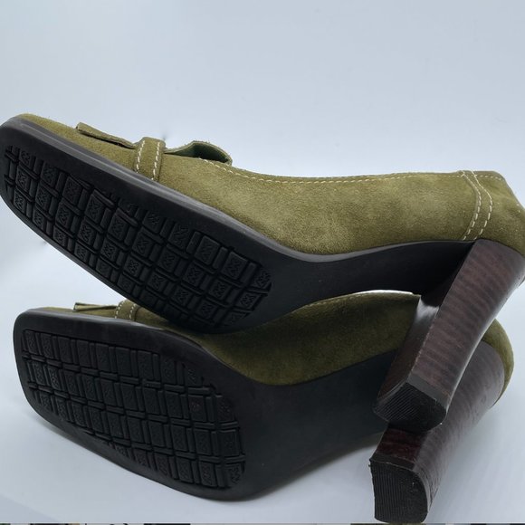 Anne Klein Sport Heels- Green Suede Heels size 6M - Picture 11 of 12